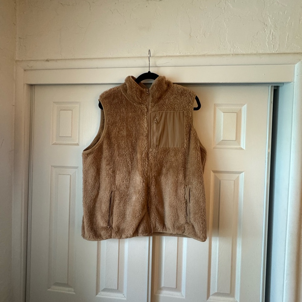 Lands' End Women's Tan Fleece Vest Top